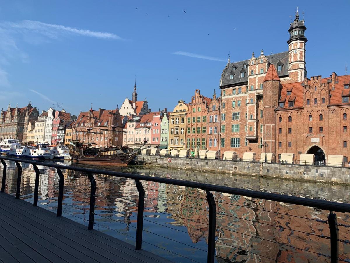 Baltic Riviera Apartments - Luxurious Apartment With Patio And River View Gdańsk Eksteriør billede