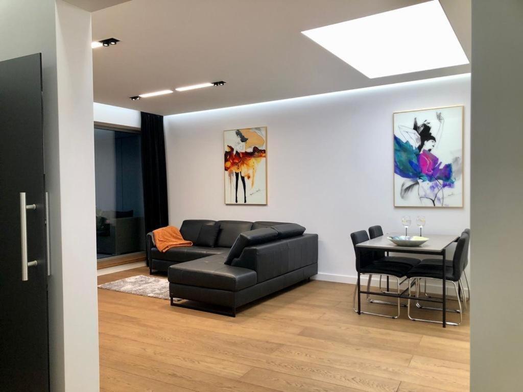Baltic Riviera Apartments - Luxurious Apartment With Patio And River View Gdańsk Eksteriør billede
